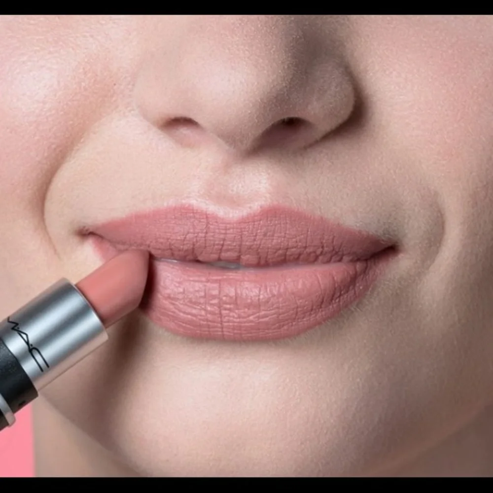 MAC Cosmetics matte lipstick